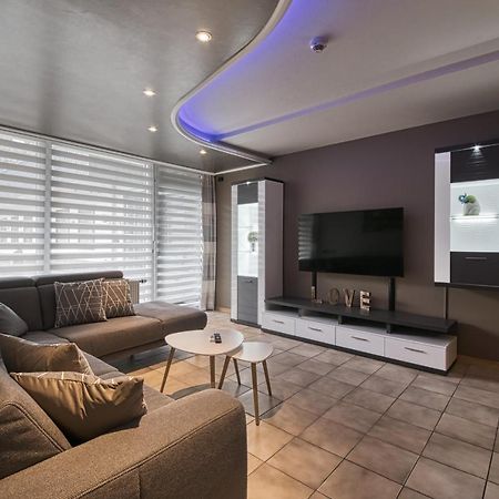 Apartment Haus Tiefenbach ビューリンゲン エクステリア 写真